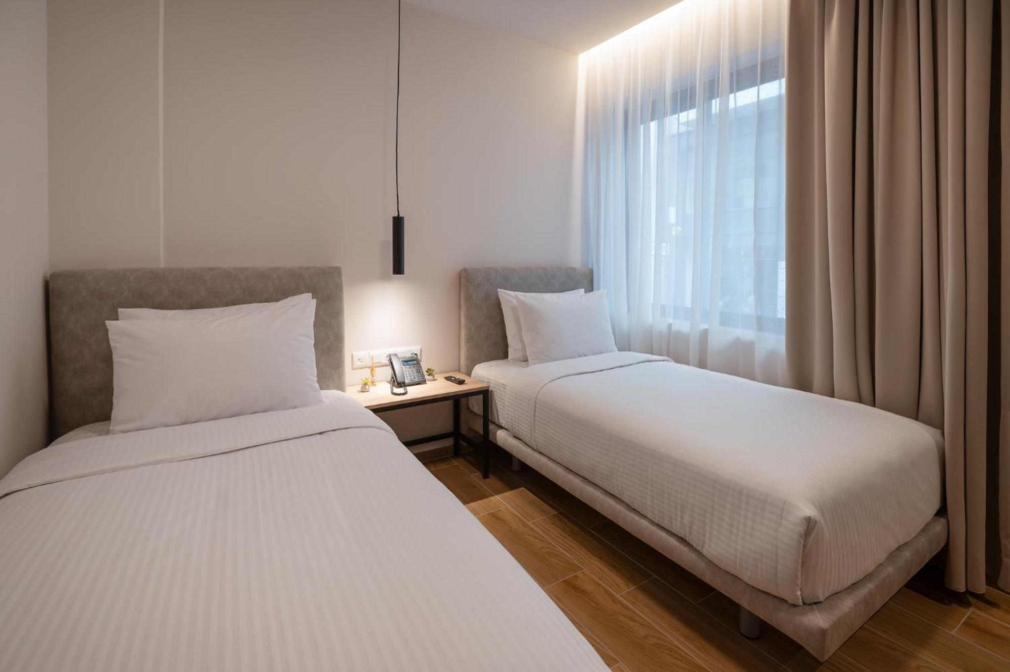 Ira - Ηρα Hotel Kalamáta Buitenkant foto
