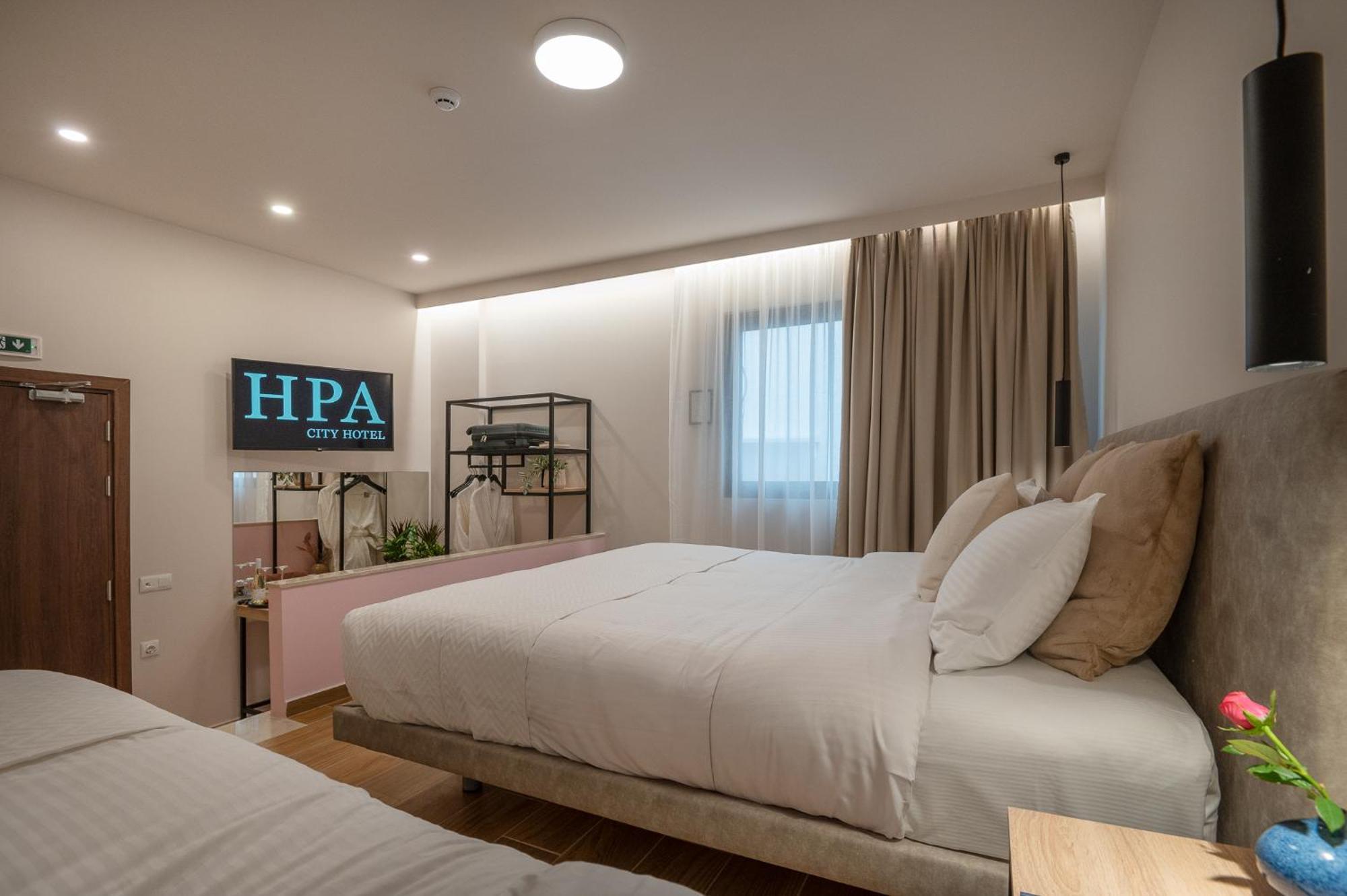 Ira - Ηρα Hotel Kalamáta Buitenkant foto
