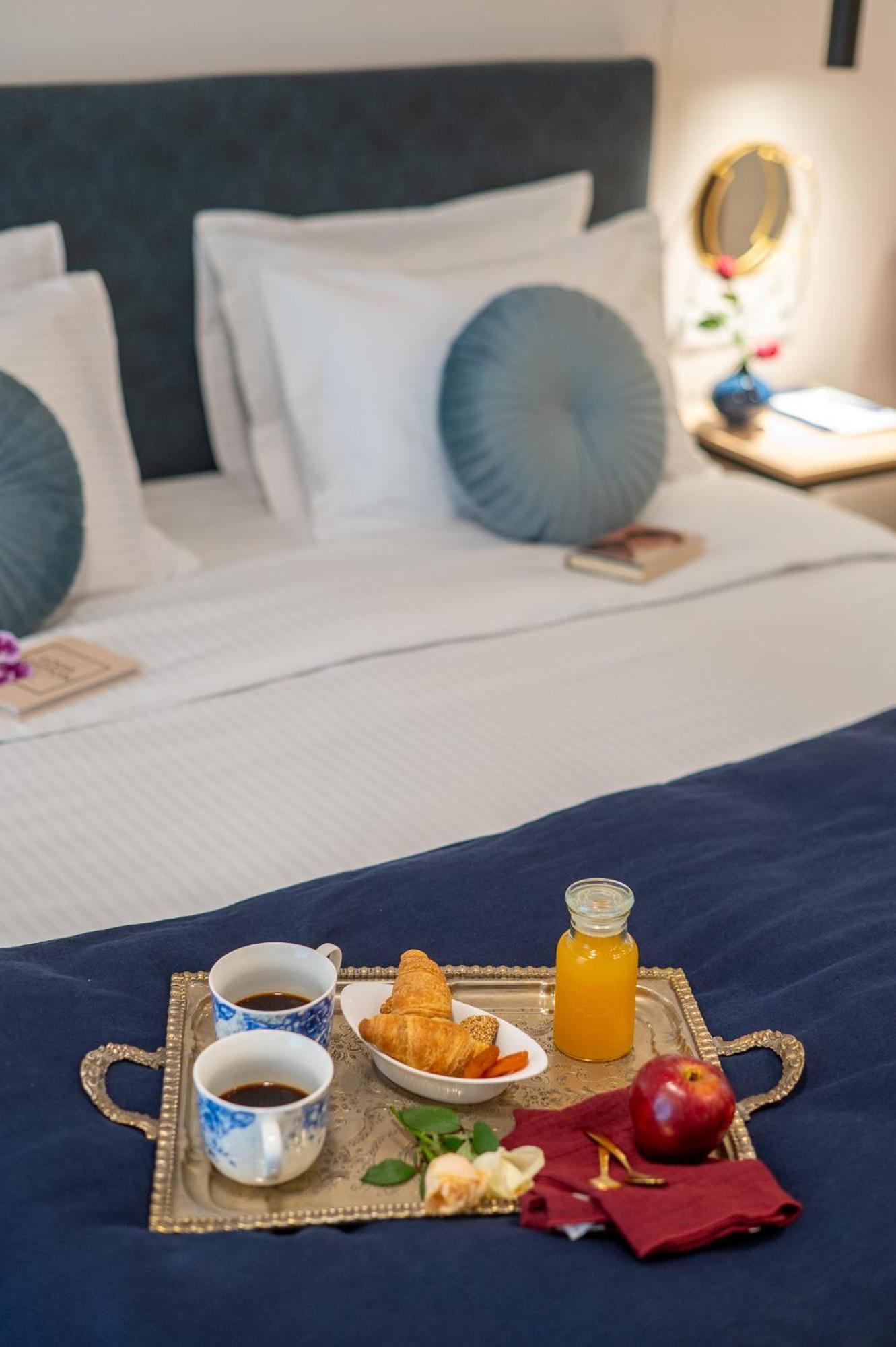 Ira - Ηρα Hotel Kalamáta Buitenkant foto