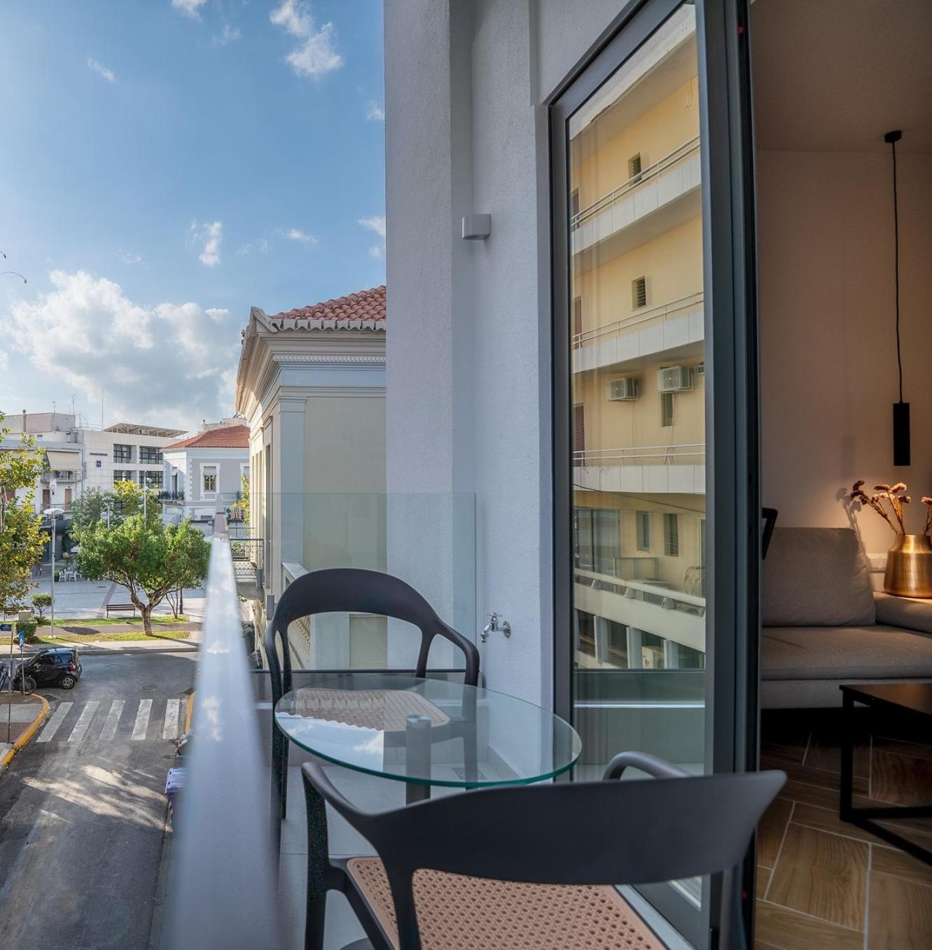 Ira - Ηρα Hotel Kalamáta Buitenkant foto