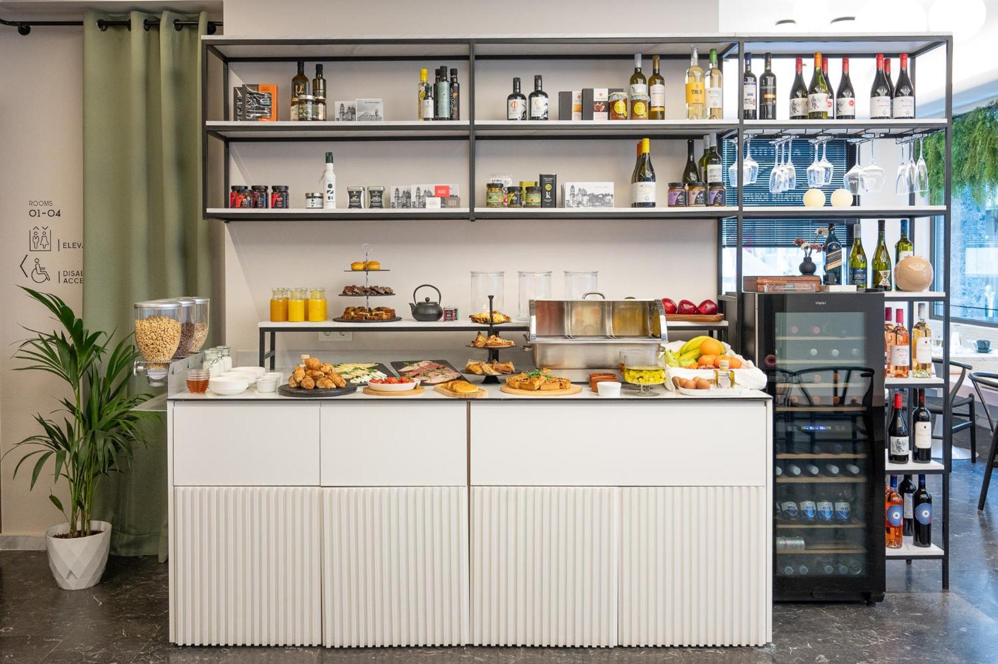 Ira - Ηρα Hotel Kalamáta Buitenkant foto