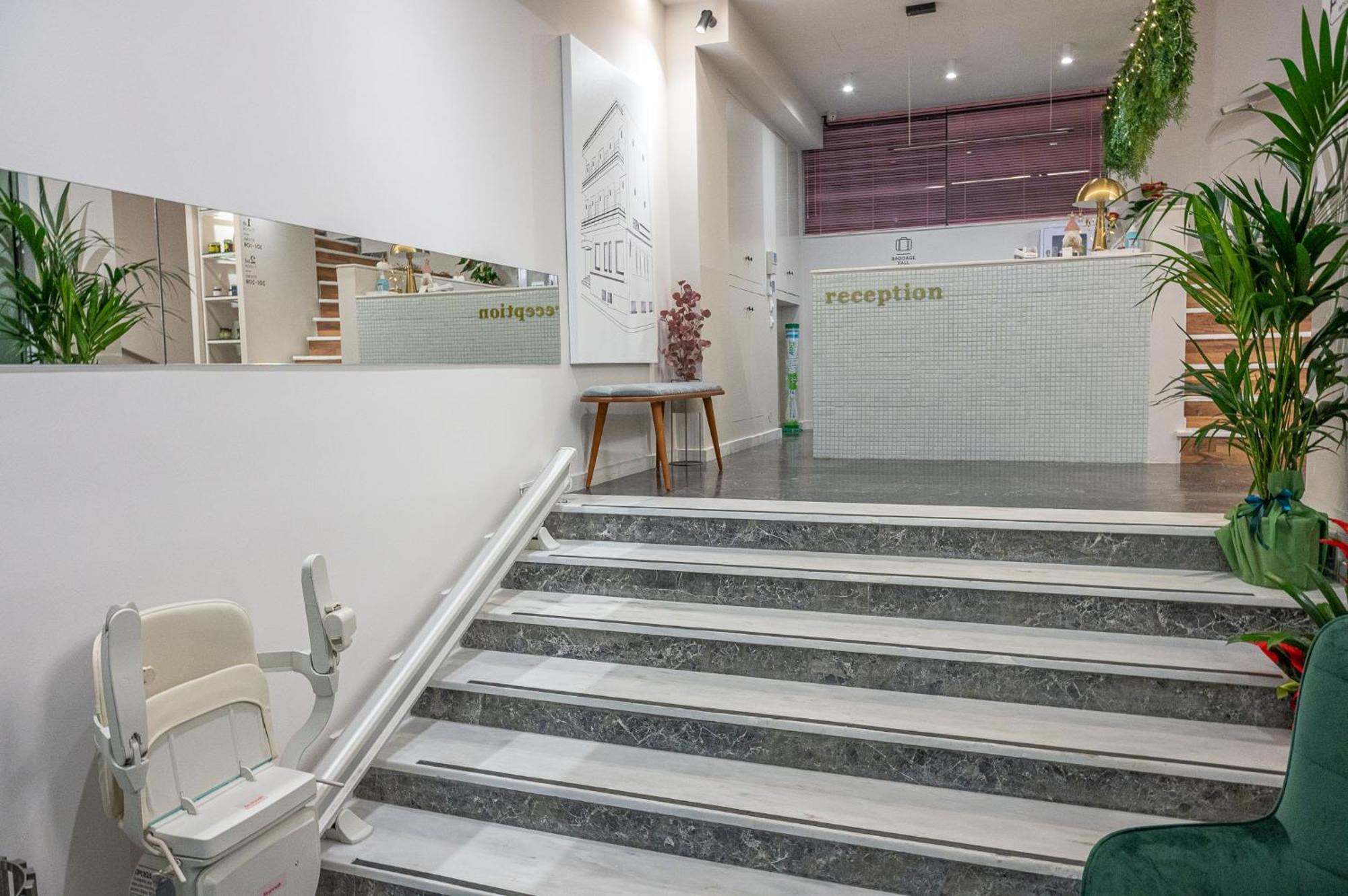 Ira - Ηρα Hotel Kalamáta Buitenkant foto